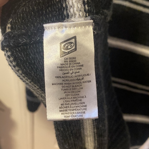 Point Zero Quarter Zip - Picture 4 of 5